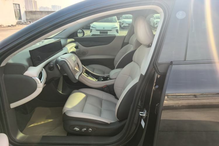 Used  L6 2024 Max Standard Edition
