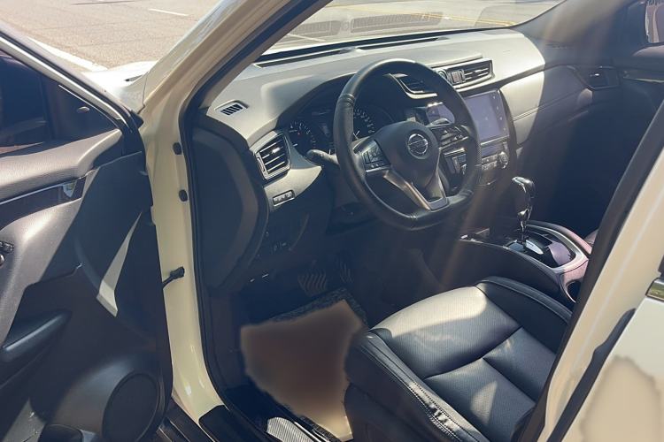 Used Nissan X-Trail 2019 2.0L CVT Smart Connect Comfort Edition 2WD
