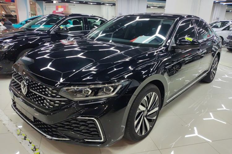 Used Volkswagen Passat 2022 330TSI Starry Luxury Edition
