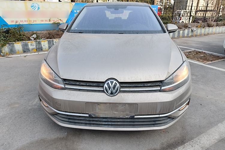 Used Volkswagen Golf 2018 230TSI Automatic Luxury Version
