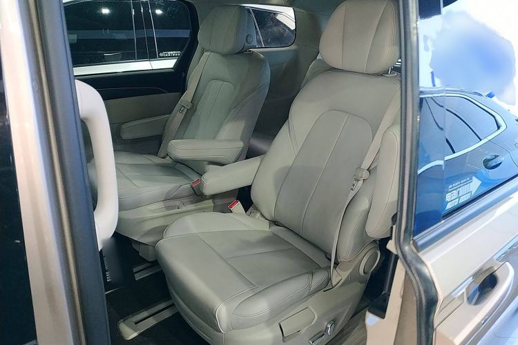 Used Buick GL8 2023 ES Lu Zun Comfort Model
