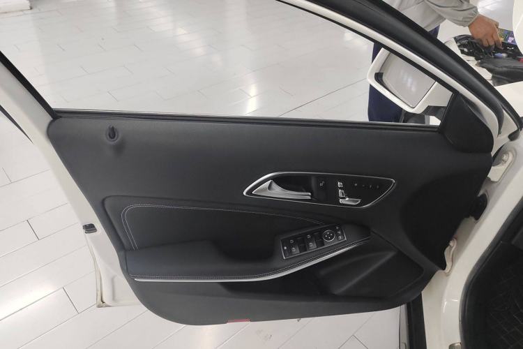 Used Mercedes-Benz GLA 2017 GLA 200 Fashion Model