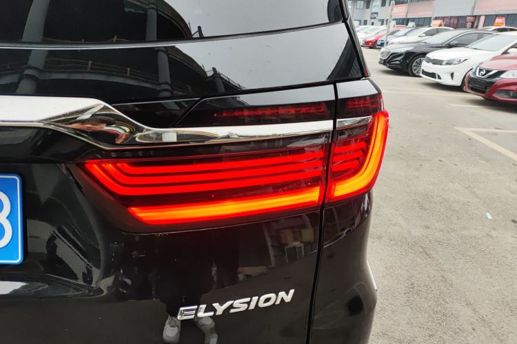 Used Honda Elysion 2024 2.0L eHEV Ultimate Edition