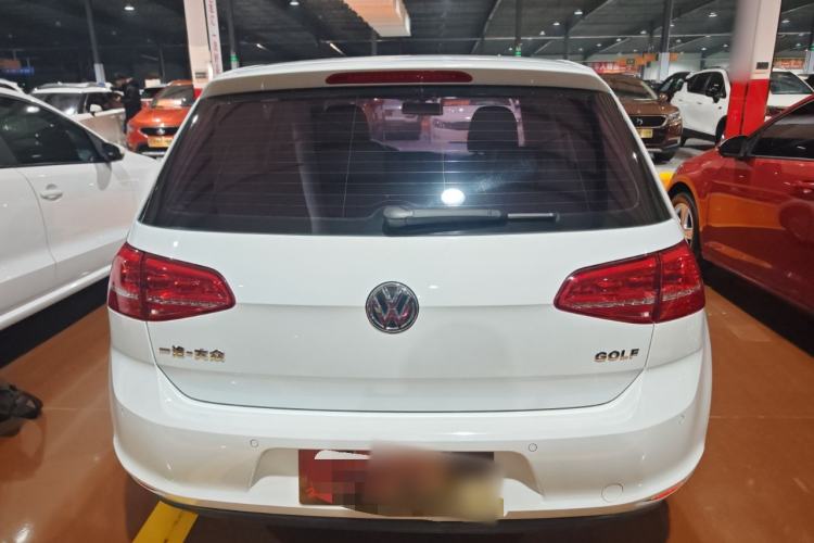 Used Volkswagen Golf 2016 1.6L Automatic Fashion Model