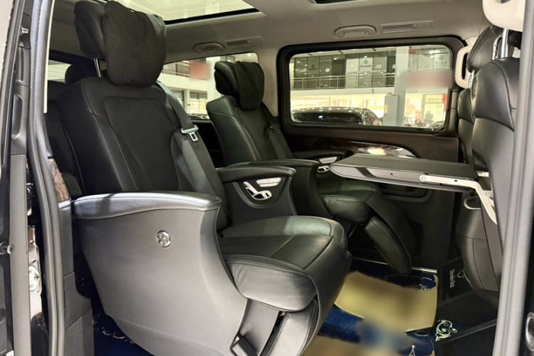 Used Mercedes-Benz V-Class 2018 V 260 Prestige Edition China VI