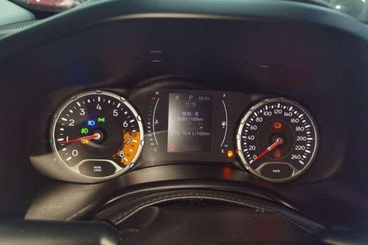 Used  Renegade 2018 Connected Large Screen Version 180T Automatic Kinetic Edition+
