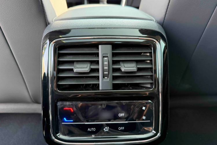 Used Volkswagen Passat 2025 Outstanding Model 380TSI Starry Dragon Edition
