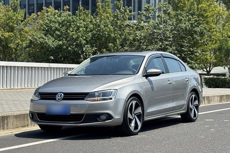 Used Volkswagen Sagitar 2014 Revised Version 1.4TSI Manual Luxury Edition
