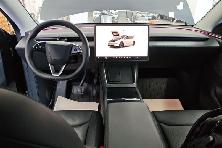 Used Tesla Model Y 2025 Long-Range All-Wheel Drive First Edition