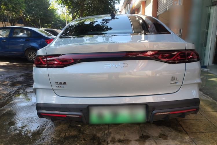 Used BYD Qin L 2025 DM-i Smart Drive 80KM Leading Model
