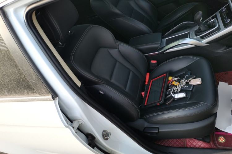 Used Geely Auto Emgrand X7 Sport 2016 2.0L Manual ZhiShang Version
