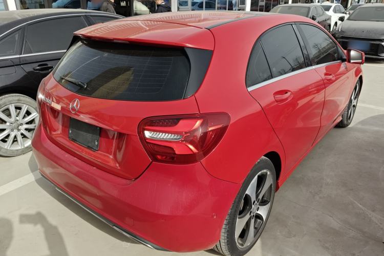 Used Mercedes-Benz A-Class 2016 A 200 Fashion Model
