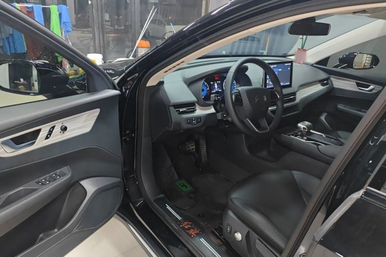 Used Hongqi E-QM5 2024 610 km PLUS