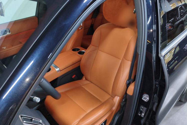 Used Li Auto L8 2023 Air model
