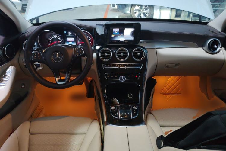 Used Mercedes-Benz C-Class 2015 C 200 L 4MATIC