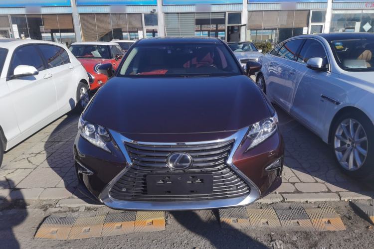 Used Lexus ES 2015 200 Comfort Edition
