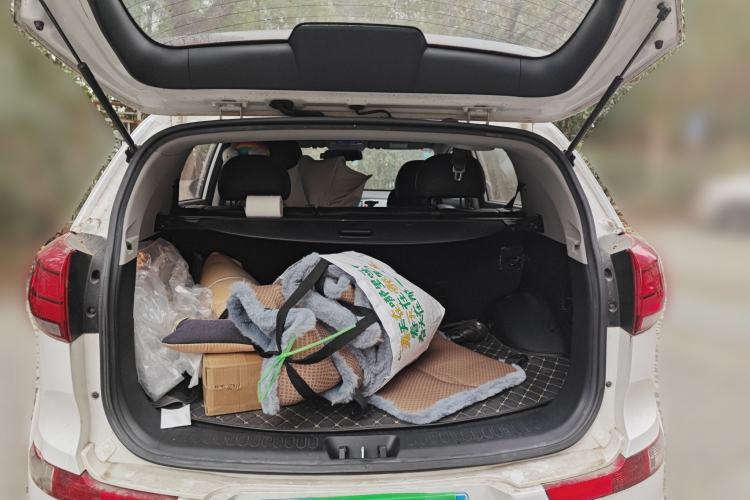 Used Kia Sportage R 2016 2.0L Manual Two-Wheel Drive GL Trim