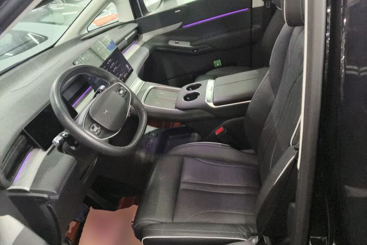 Used XPeng X9 2024 702 Ultra-Long Range Max
