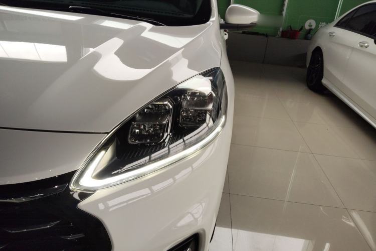 Used Ford Escape 2020 EcoBoost 245 Two-Wheel-Drive Titanium Edition