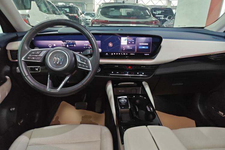 Used Buick Envision 2024 Encore Plus AWD Avenir
