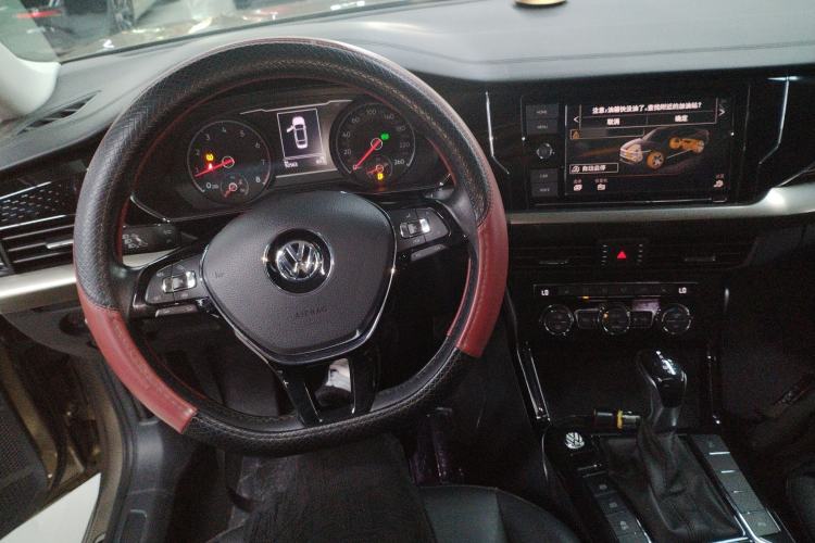 Used Volkswagen Passat 2019 330TSI Elite Edition China VI
