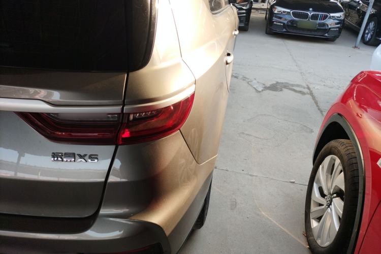 Used Geely Auto Vision X6 2020 1.4T CVT Luxury Edition
