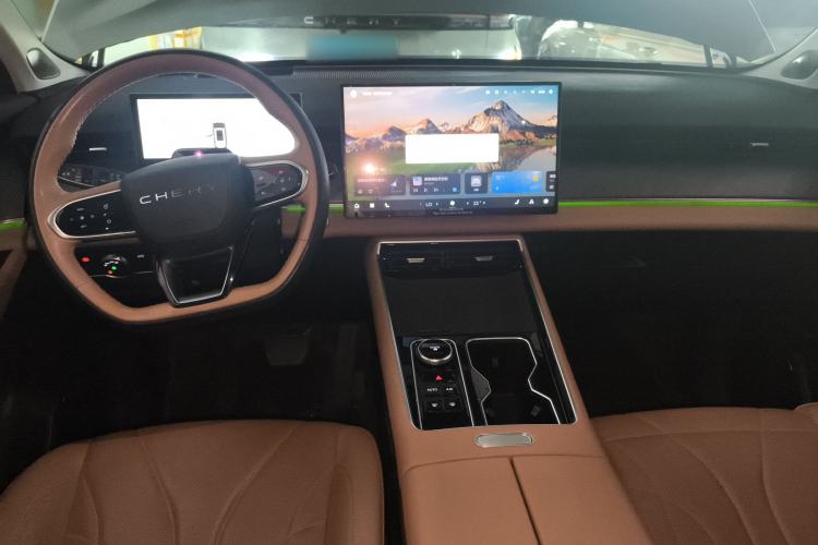 Used Chery Tiggo 8 L 2024 2.0T Two-Wheel Drive Prestige Version 5 Seats