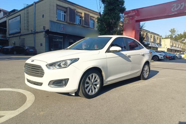 Used Ford Escort 2015 1.5L Automatic Fashion Model