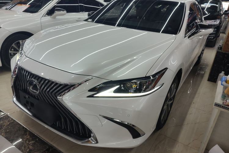 Used Lexus ES 2020 200 Excellence Edition