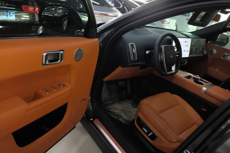 Used Li Auto L7 2023 Air model
