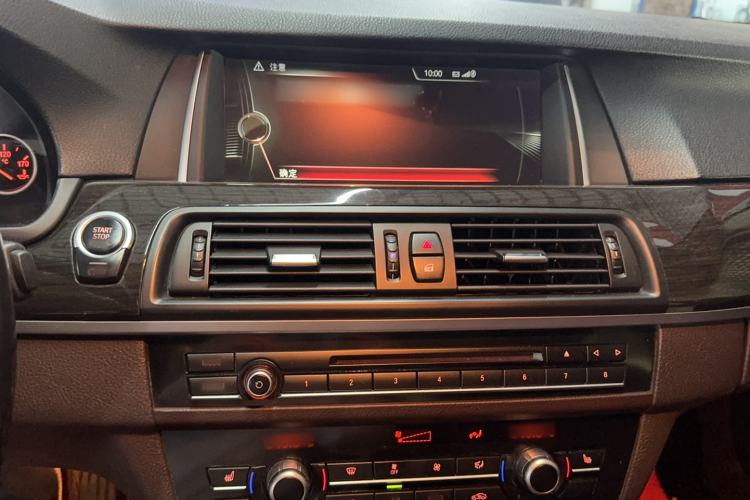 Used BMW 5 Series 2014 525Li Luxury Design Package
