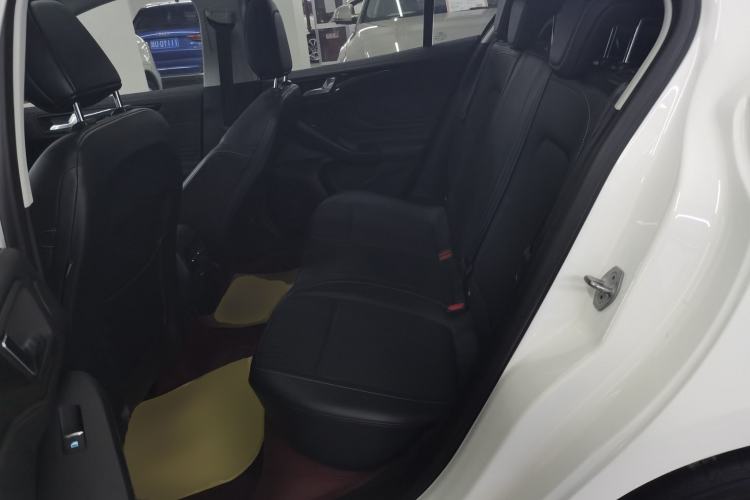 Used Ford Focus 2021 Hatchback EcoBoost 180 Automatic Titanium Edition
