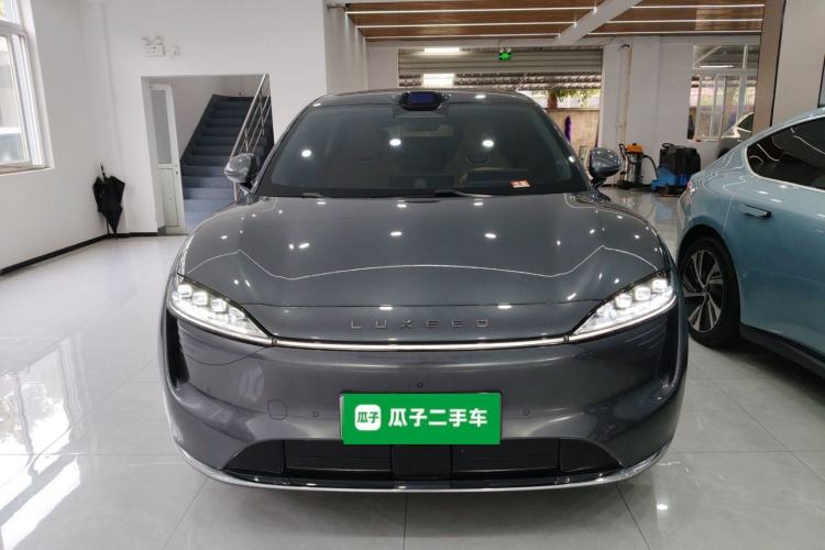 Used Hima Luxeed R7 2024 All-Electric 667 km Max
