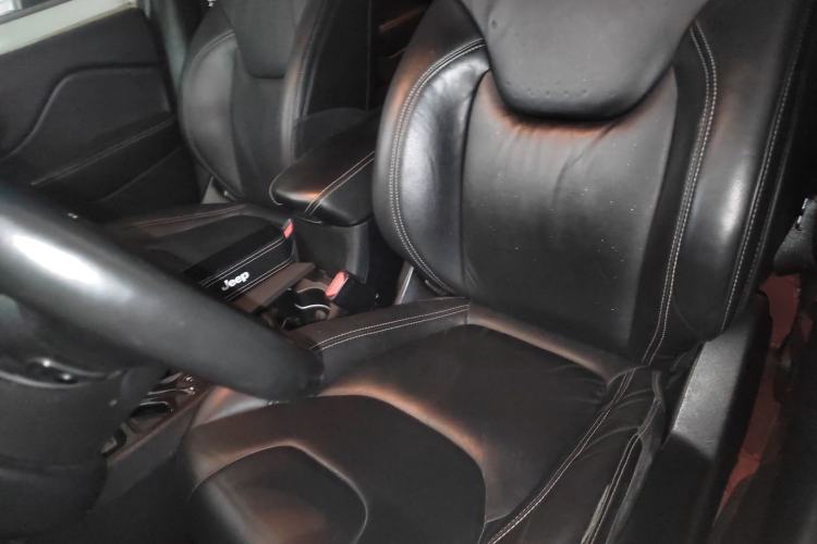 Used  Cherokee 2016 2.0L Superior Edition
