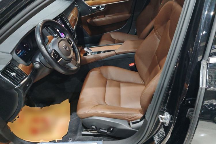 Used Volvo S90 2023 B5 Zhiyi Luxury Edition
