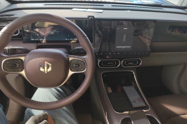 Used Leapmotor C11 2024 Range-Extended 300 Smart Enjoyment Edition
