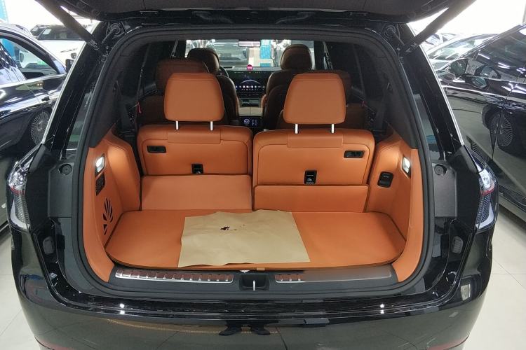 Used Hima AITO M9 2025 Extended-Range Ultra Version 52 kWh 6-Seater