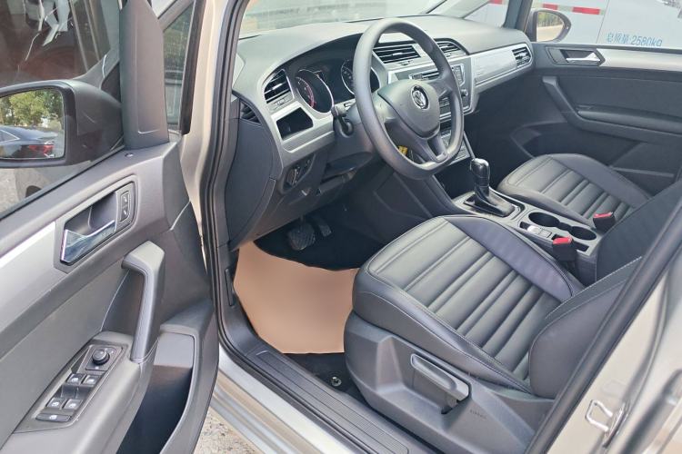 Used Volkswagen Touran 2018 Volkswagen Touran L 280TSI DSG Style Edition 7 Seats China VI Standard
