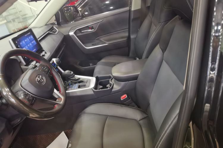 Used Toyota RAV4 2021 2.0L CVT 4x4 Trend Edition
