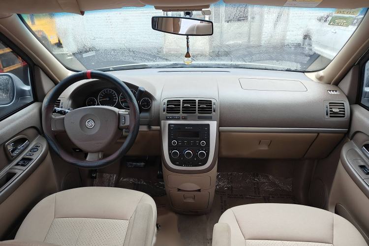 Used Buick GL8 2014 2.4L Comfort Edition
