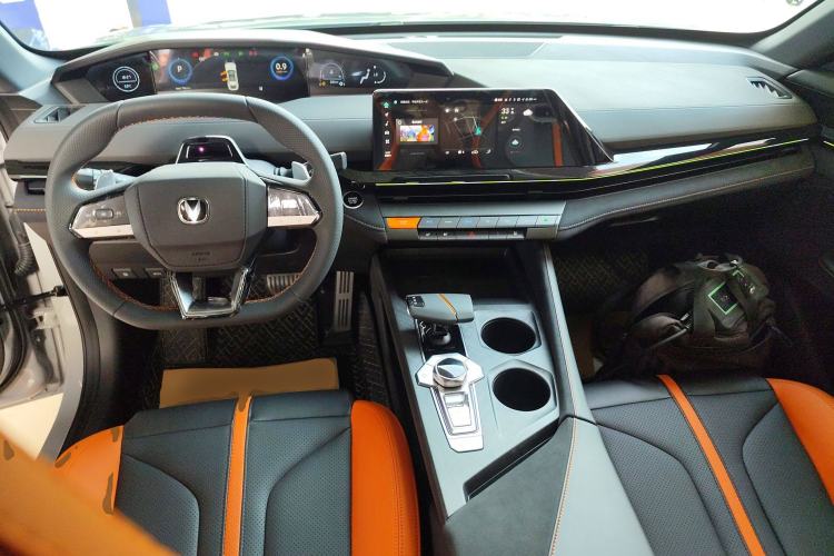 Used Changan UNI-V 2024 1.5T Prestige Sport Edition
