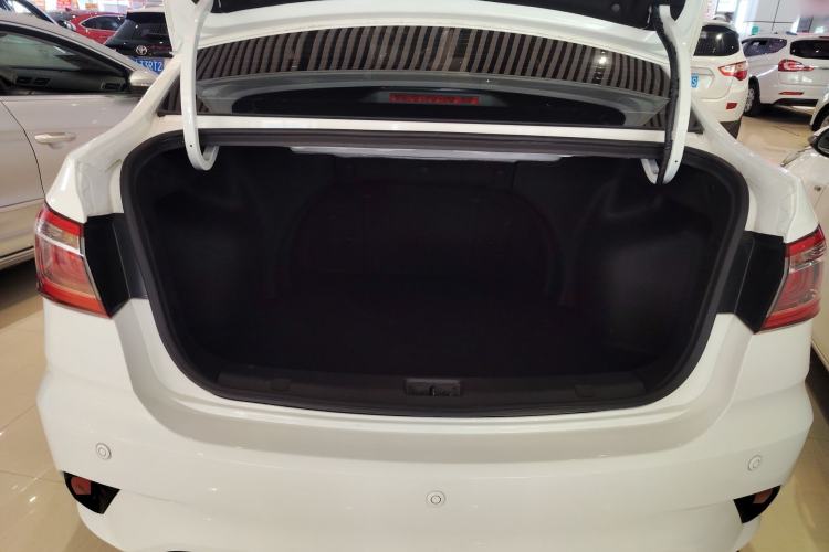 Used Changan Eado DT 2019 1.6L Manual Comfort Model China VI Standard
