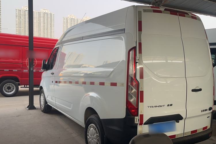 Used Ford Transit 2017 2.0T Gasoline Van Mid-Drive Mid-Roof China V Standard