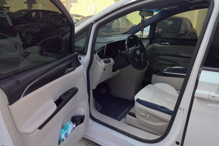 Used Buick GL8 2021 ES Landtrek 653T Comfort Edition
