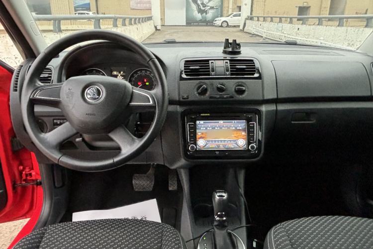 Used Skoda Fabia 2014 1.6L Automatic Sport Edition
