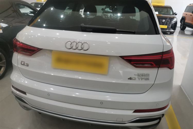 Used Audi Q3 2022 40 TFSI Fashion Dynamic Model