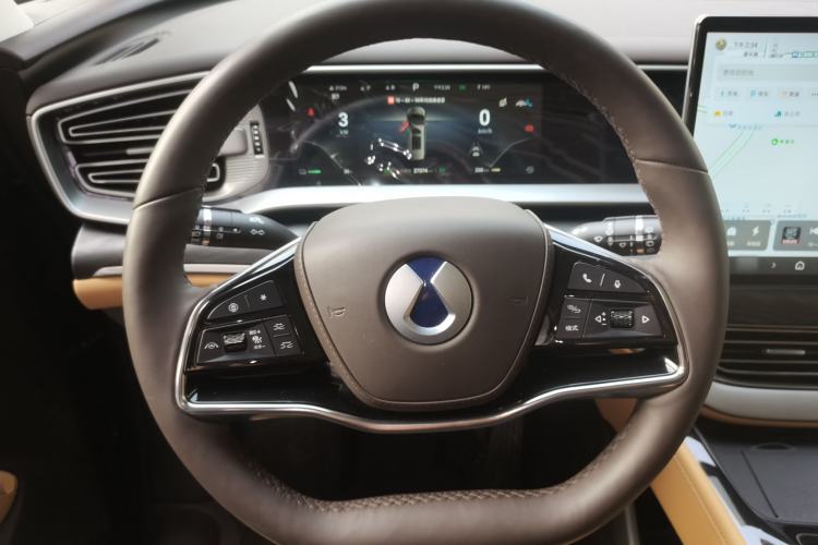 Used Denza D9 2024 DM-i 980 Four-Wheel Drive Prestige Model
