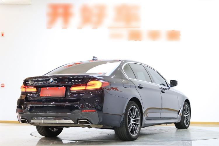 Used BMW 5 Series 2022 Second Facelift 525Li M Sport Package
