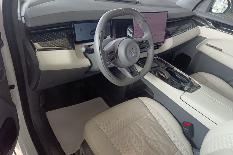 Used Zeekr 009 2024 Six-Seat Executive Version 4WD 108 kWh