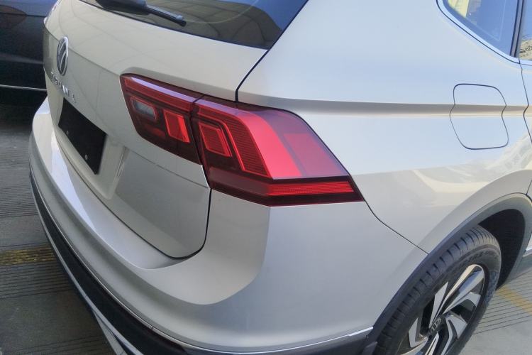 Used Volkswagen Tiguan L 2022 330TSI Automatic Two-Wheel Drive Smart Edition
